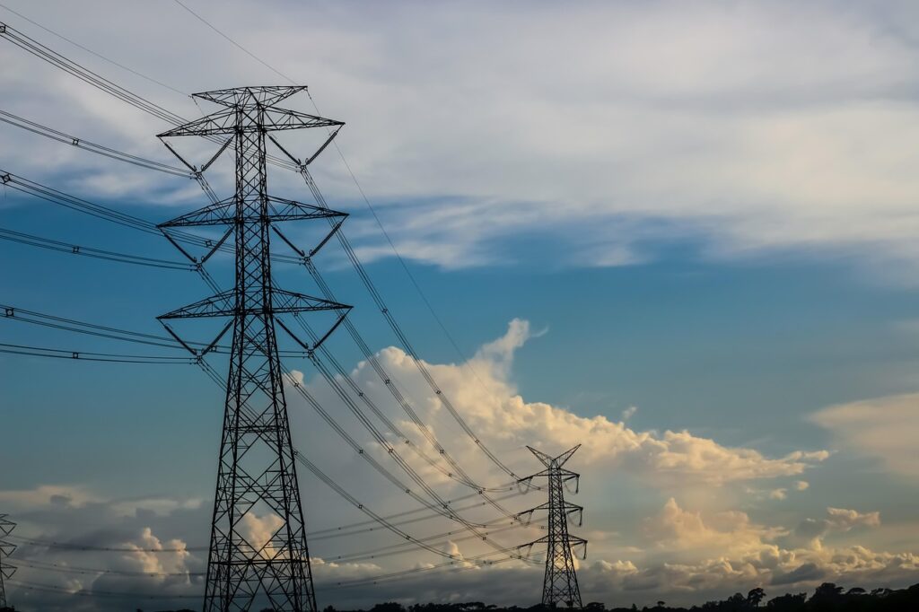 電波塔と青空